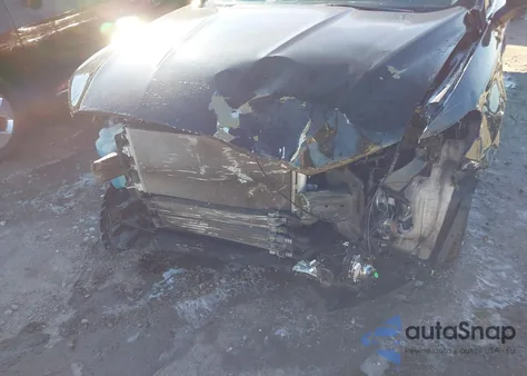 2015 Ford Fusion Hybrid S z USA, uszkodzony, nr VIN 3FA6P0UU4FR132583